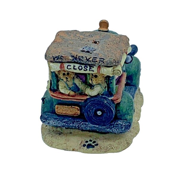 Boyds Town Village “Ted E’s Bearcedes” Figurine - 2000 - TBC Collectible - Picture 4 of 6